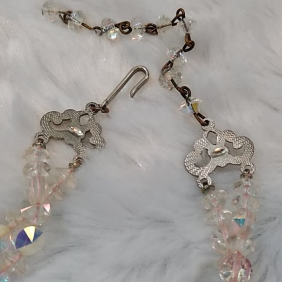 3/$15 Vintage Choker - Picture 6 of 8